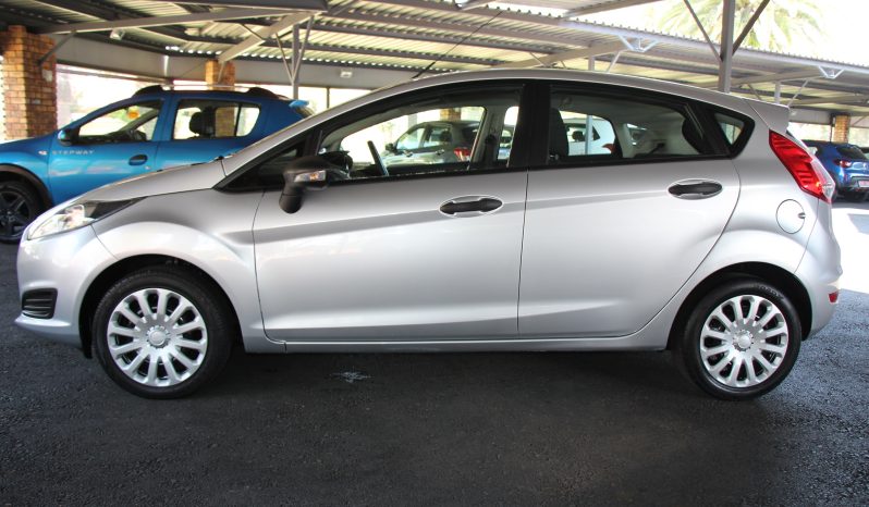 
								2017 Ford Fiesta 1.0 Ecoboost full									