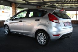 
										2017 Ford Fiesta 1.0 Ecoboost full									
