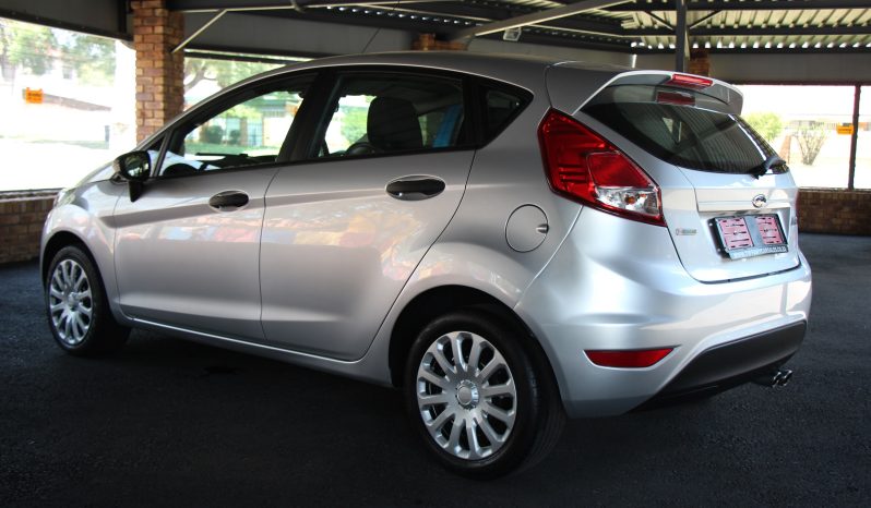 
								2017 Ford Fiesta 1.0 Ecoboost full									