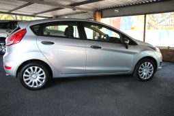 
										2017 Ford Fiesta 1.0 Ecoboost full									