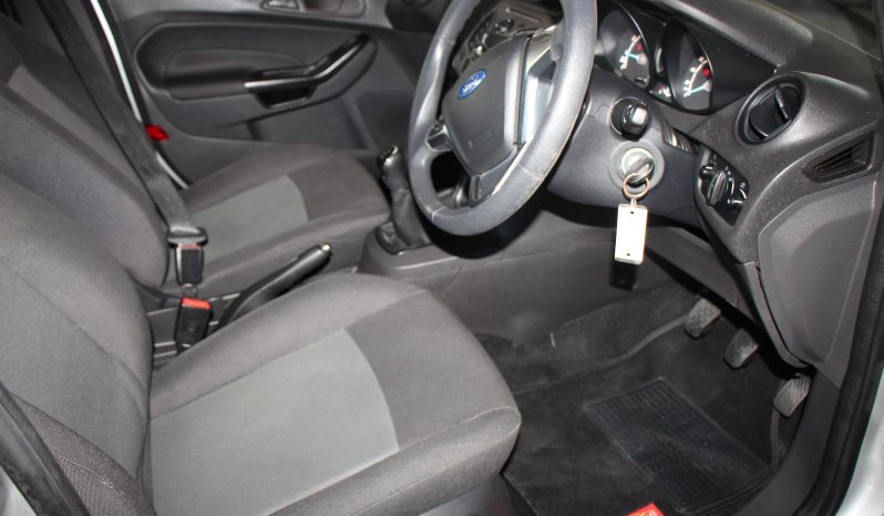 
								2017 Ford Fiesta 1.0 Ecoboost full									