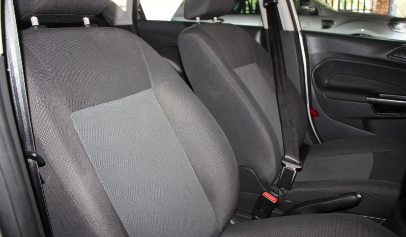 
								2017 Ford Fiesta 1.0 Ecoboost full									