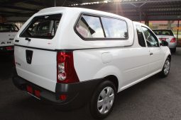 
										2021 Nissan NP200 1.6 A/C Safety Pack full									