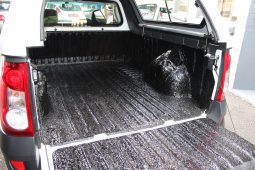 
										2021 Nissan NP200 1.6 A/C Safety Pack full									