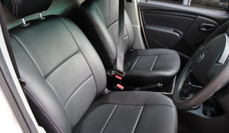 
								2021 Nissan NP200 1.6 A/C Safety Pack full									