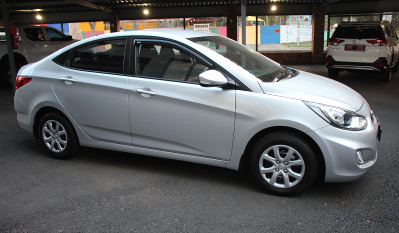 
								2016 Hyundai Accent 1.6 Motion full									