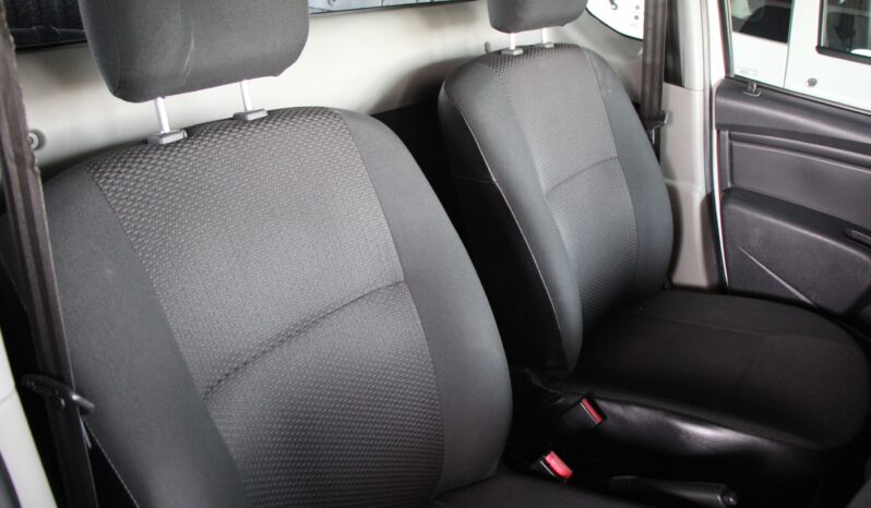 
								2020 Nissan NP200 1.6 A/C Safety Pack full									