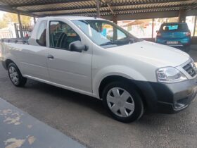 2018 Nissan NP200 1.6 A/C Safety Pack