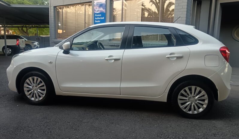 
								2022 Toyota Starlet 1.4 Xi full									