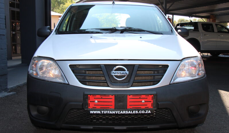 
								2018 Nissan NP200 1.6 A/C P/u S/C full									