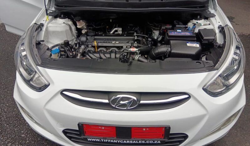 
								2018 Hyundai Accent 1.6 GLS/Fluid full									