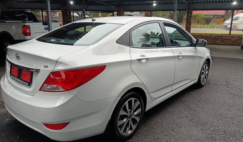 
								2018 Hyundai Accent 1.6 GLS/Fluid full									