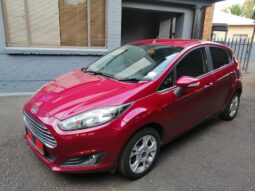 
										2015 Ford Fiesta 1.0 Ecoboost Automatic full									