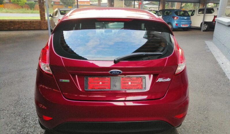 
								2015 Ford Fiesta 1.0 Ecoboost Automatic full									