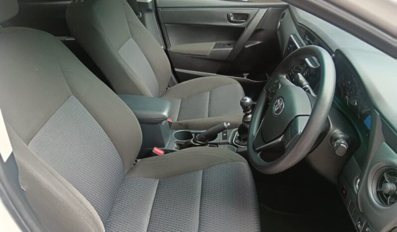 
								2023 Toyota Corolla Quest Plus 1.8 full									