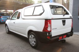 
										2022 Nissan NP200 1.6 A/C Safety Pack full									