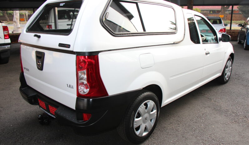
								2022 Nissan NP200 1.6 A/C Safety Pack full									