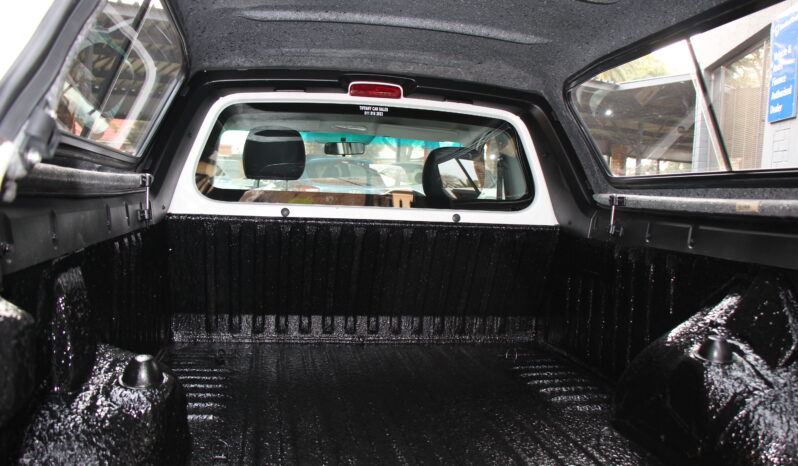 
								2022 Nissan NP200 1.6 A/C Safety Pack full									
