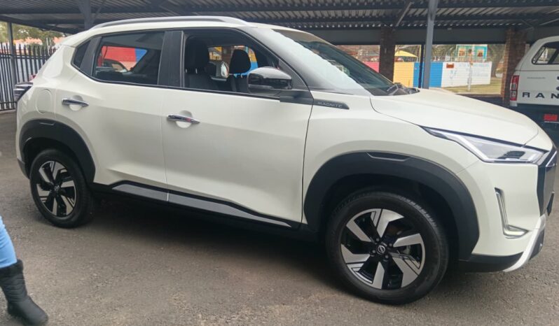 
								2025 Nissan Magnite 1.0T Acenta full									