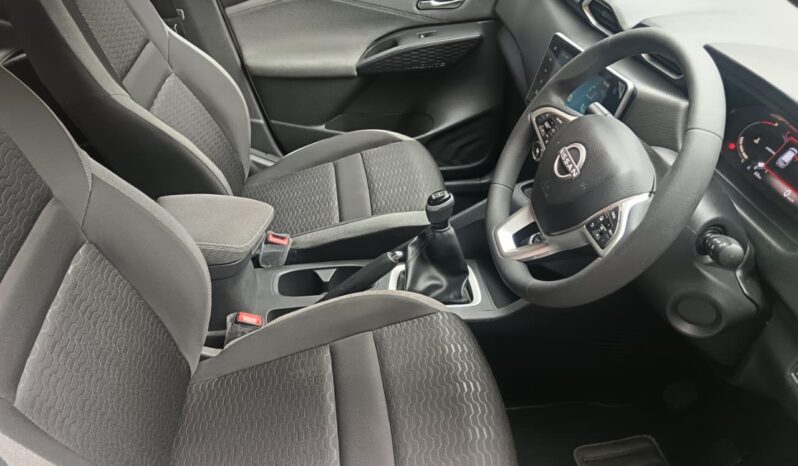 
								2025 Nissan Magnite 1.0T Acenta full									