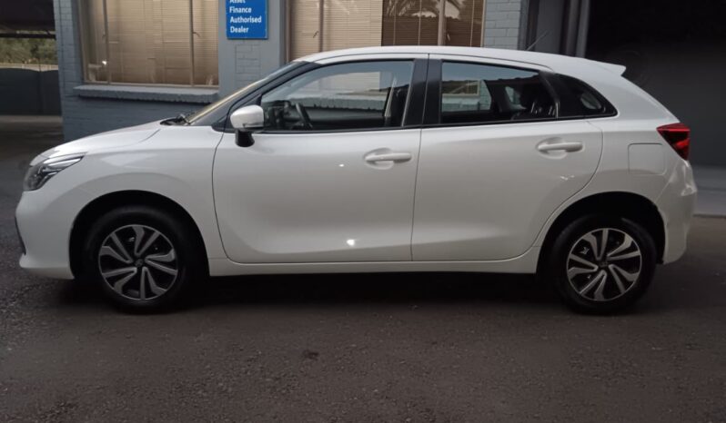 
								2022 Toyota Starlet 1.5XI full									